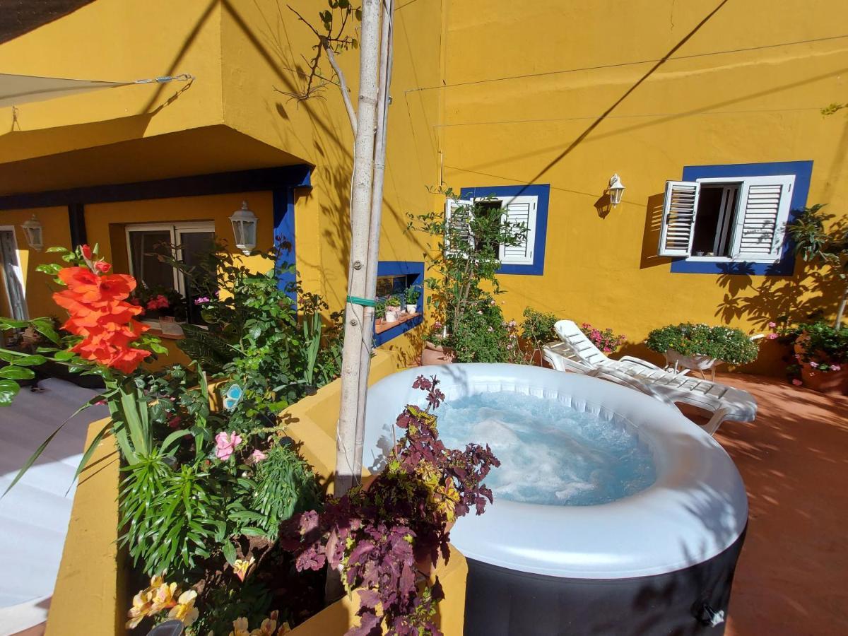 Casa Maestro Lelo - Acogedora Casa Rural Canaria Con Patios Y Jardines De Flores لاس بالماس دي غران كاناريا المظهر الخارجي الصورة