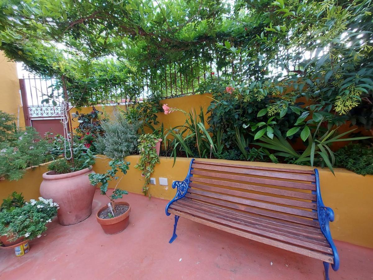 Casa Maestro Lelo - Acogedora Casa Rural Canaria Con Patios Y Jardines De Flores لاس بالماس دي غران كاناريا المظهر الخارجي الصورة